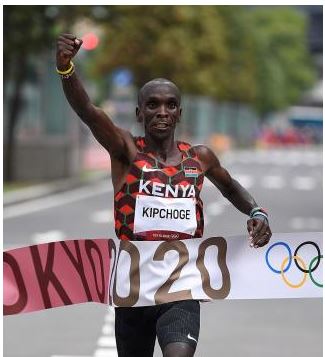 Mondo: Tokyo, Kipchoge e Hassan battuti